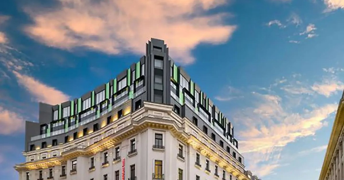 Hilton Garden Inn Bucharest Old Town a implementat o serie de măsuri pentru reducerea consumului de energie electrică. Sursă foto: Facebook Hilton Garden Inn Bucharest Old Town.