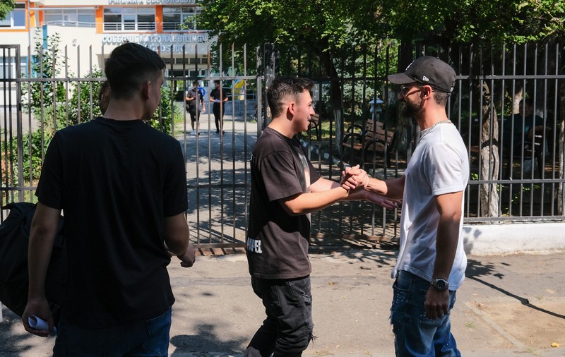 A doua zi a Bac-ului de toamnă. „Ce ați făcut ca să compensați pierderile din școala online?”. „Meditații”