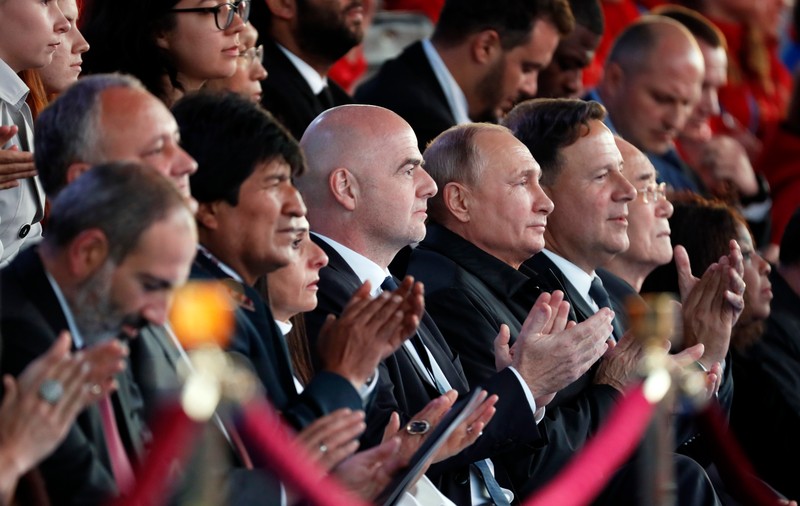 Muzică clasică pentru Putin și Infantino, în Piața Roșie, înainte de deschiderea Campionatului Mondial de fotbal Rusia 2018 | FOTO