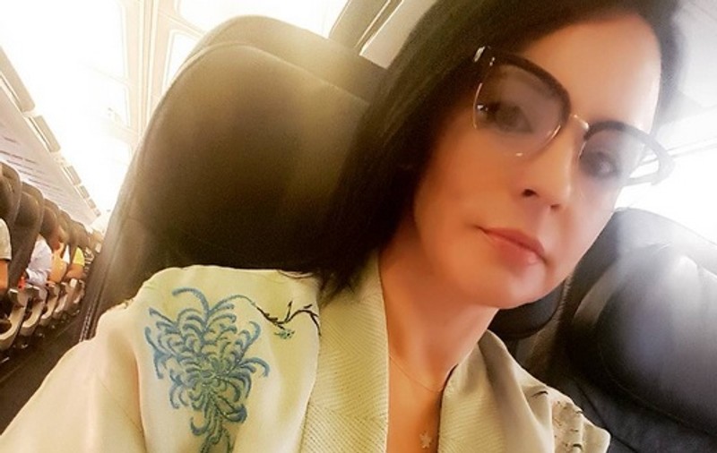 Andreea Marin a purtat cea mai transparentă bluză. Fanii au reacționat, iar ea le-a șters comentariile. Ce le-a transmis vedeta