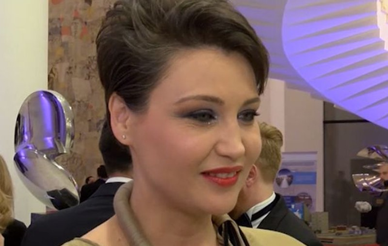 EXCLUSIV/Culisele mariajului secret dintre Daniela Nane și Adrian Cioroianu. Actrița s-a măritat cu acordul fiului său
