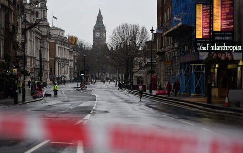 Patru bărbați arestați în Londra sub acuzații de complot terorist