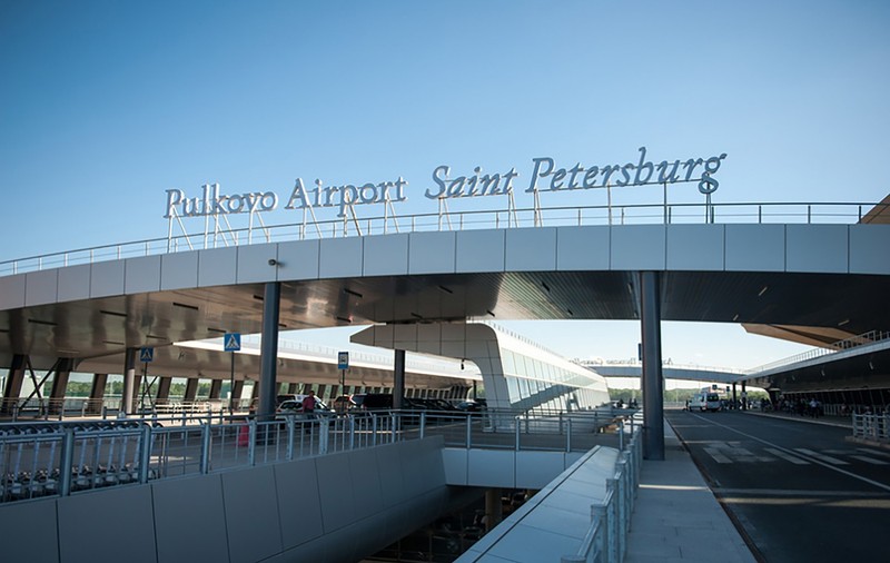 Ucrainenii au atacat un port comercial din Leningrad și o fabrică de rachete din Smolensk: zboruri suspendate la Sankt Petersburg