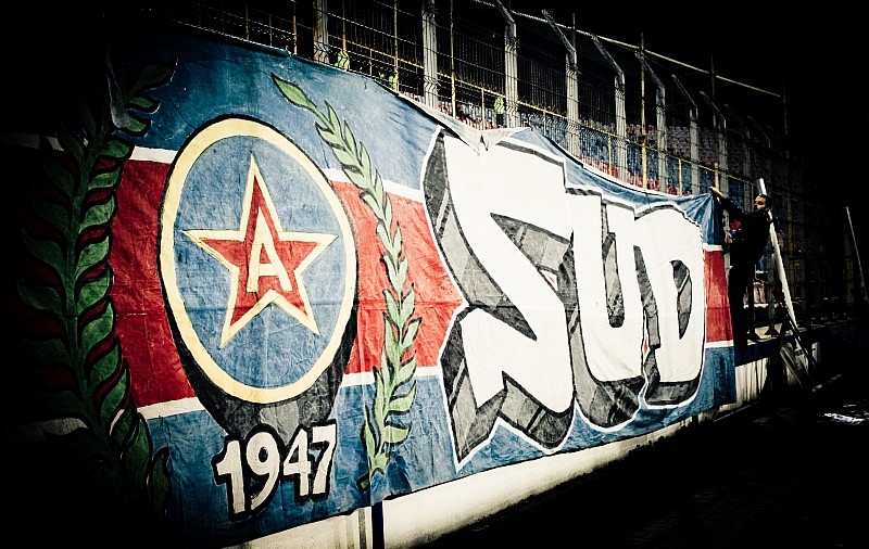Euro 2016. Doi steliști au ajuns după gratii la Paris. Totul s-a întâmplat după bătăile cu dinamoviștii