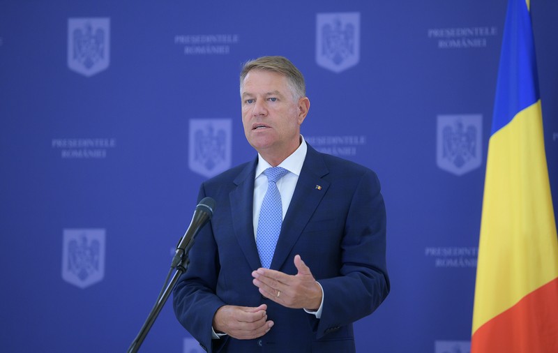 Klaus Iohannis, după ce s-a depăşit pragul de o mie de cazuri de COVID-19: "Nicio lege nu oprește un virus"