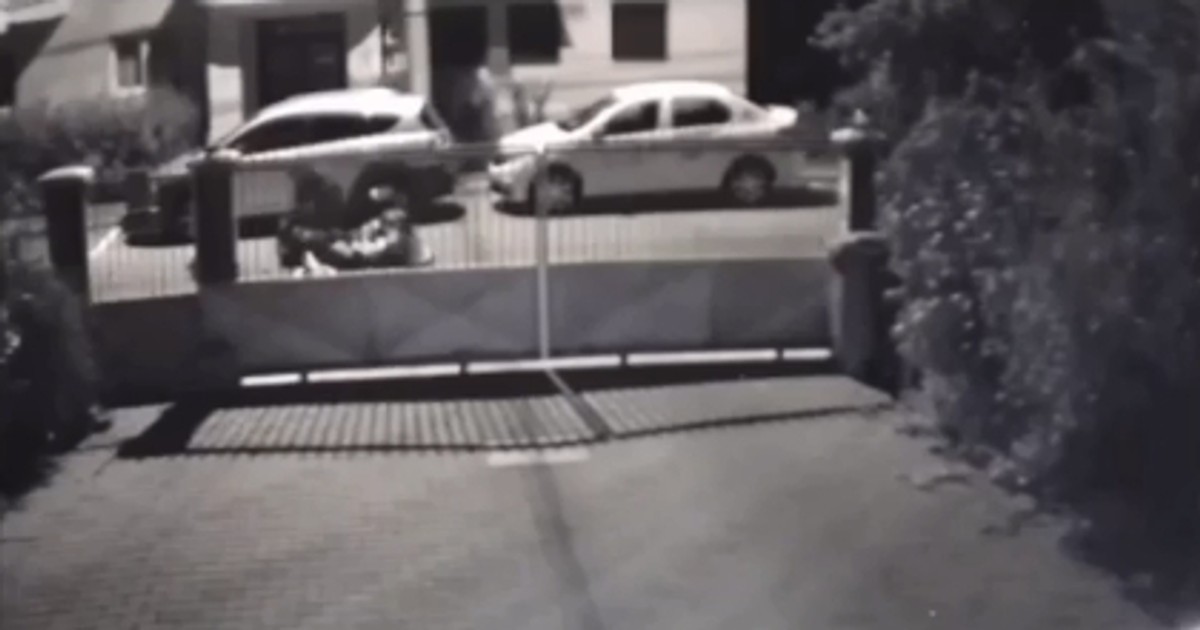 Un hoț din Cluj a vrut să fure o motocicletă, dar a renunțat după ce n-a reușit s-o pornească!