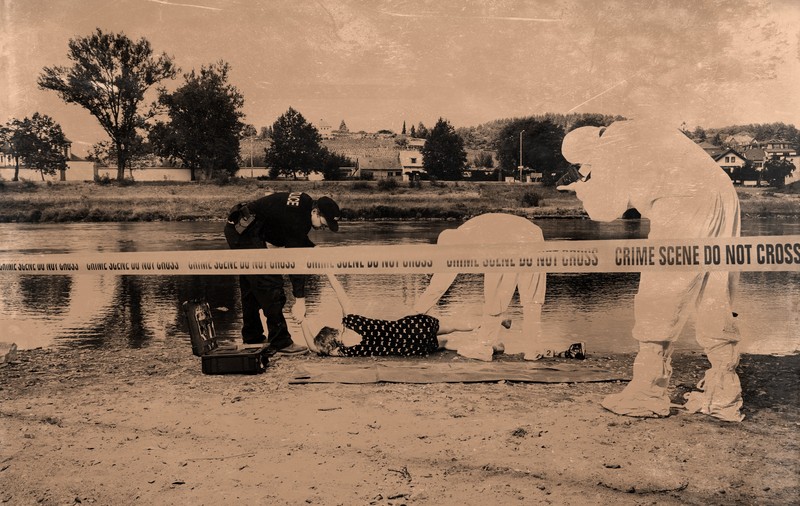 O crimă înfiorătoare a rămas fără autor vreme de 47 de ani, până ieri. Descoperire macabră făcută de polițiști cu trei ore înainte de verdictul juriului