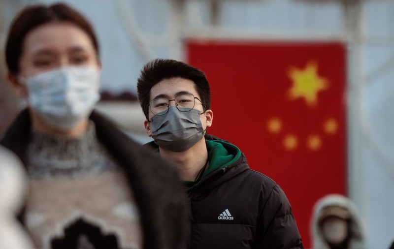 China anunță că 80% din populație a fost infectată cu coronavirus și că un al doilea val de îmbolnăviri este puțin probabil