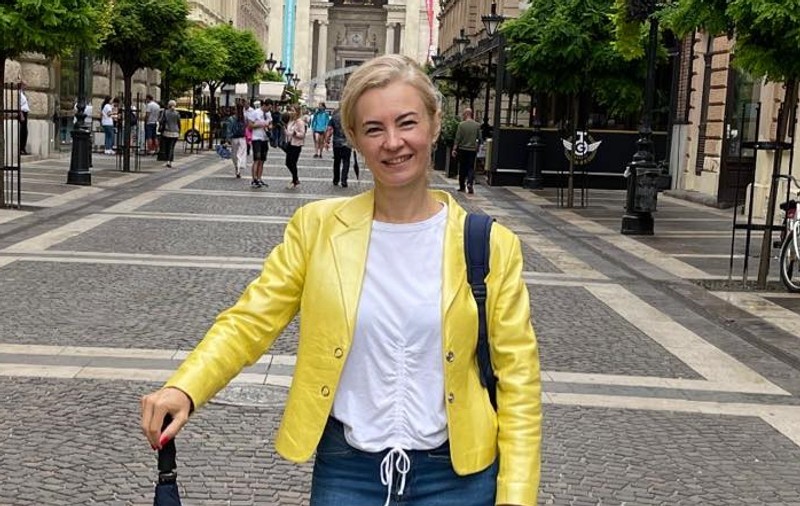 Augusta Petrescu Lazarov povestește cum a trecut peste moartea soțului ei, Valeriu Lazarov, și dezvăluie în ce relații este acum cu copiii acestuia
