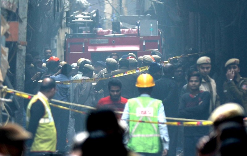 Incendiu devastator la o fabrică din India: cel puțin 43 de oameni au murit, surprinși de flăcări în timp ce dormeau, la primele ore ale dimineții