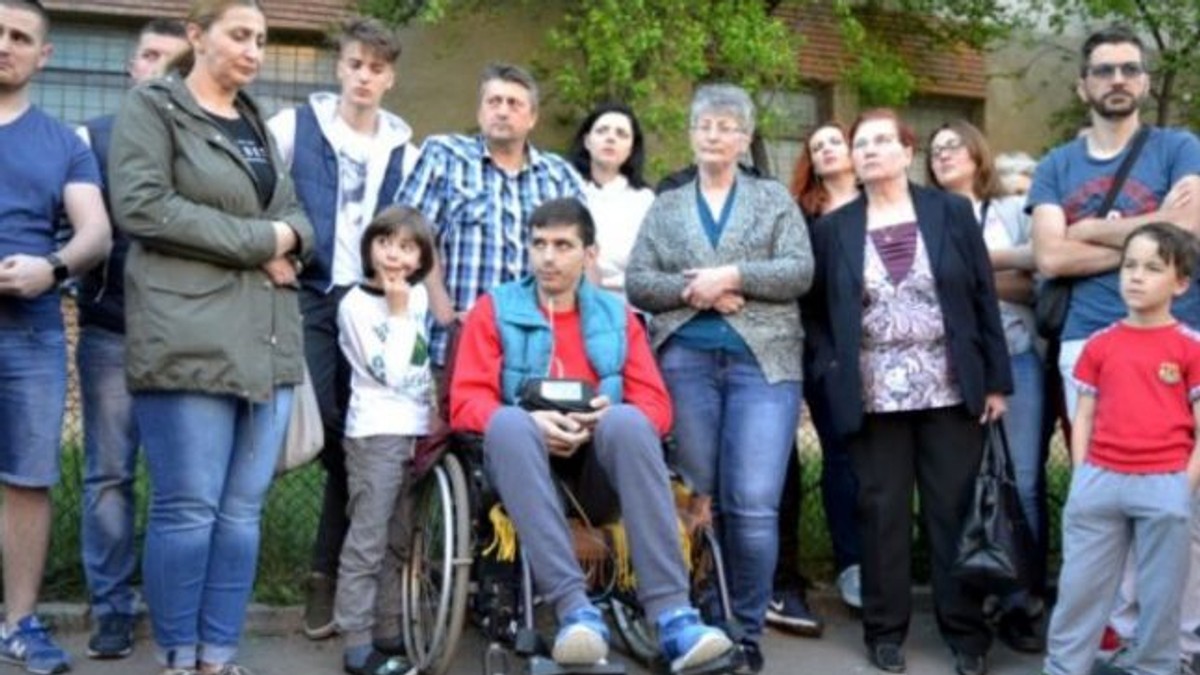A murit așteptând doi ani un transplant și a strâns 200.000 de euro pentru operație. Călin Farcaș, ucis de nepăsare și indolență