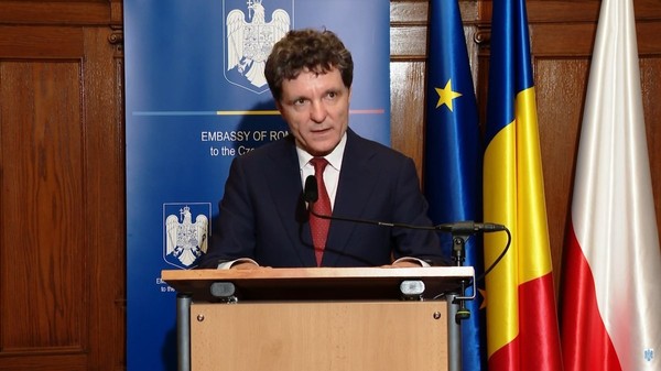 Nicușor Dan, în conferința de presă de la Praga. Foto: Administrația Prezidențială