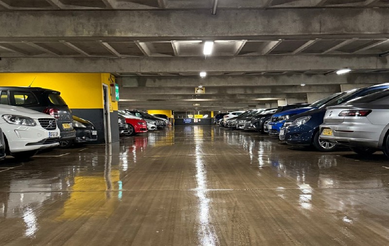 Parcarea NCP, Aeroportul Internațional Birmingham, Birmingham, Regatul Unit