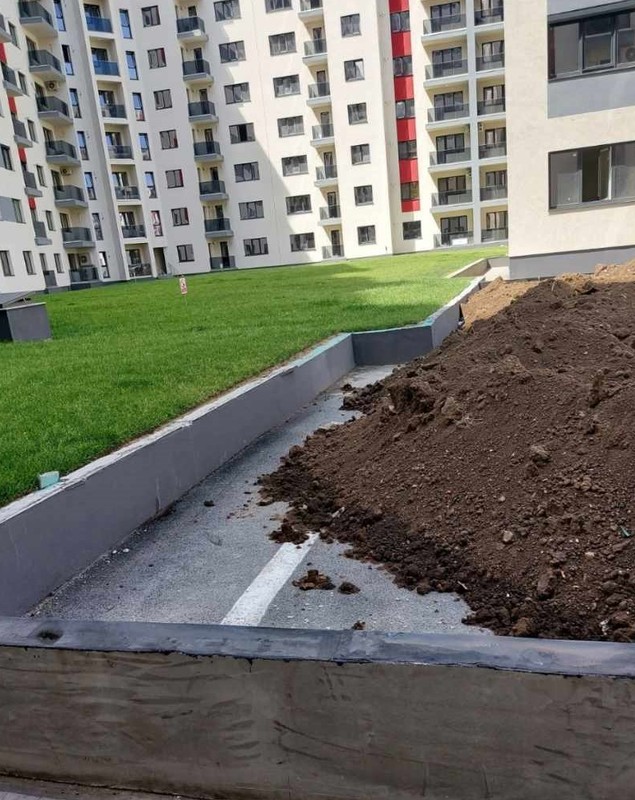 INVESTIGAȚIE. Cum faci un milion de euro din parcări fictive. Cazul imobiliar care leagă tăcerea primăriei conduse de Ciprian Ciucu de un temut clan din Capitală