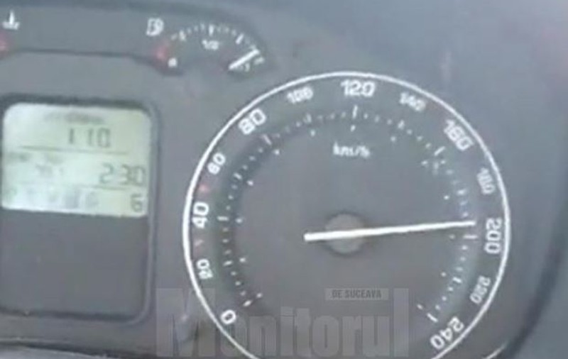 Un șofer din Suceava a făcut live pe Facebook în timp ce conducea cu 200 de kilometri pe oră / FOTO&VIDEO