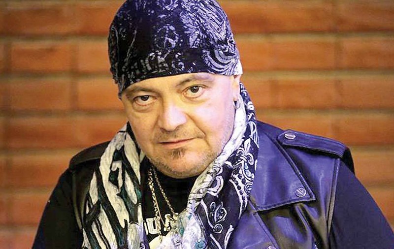 Leo Iorga continuă recuperarea în lupta cu cancerul. Metoda ideală la care apelează artistul