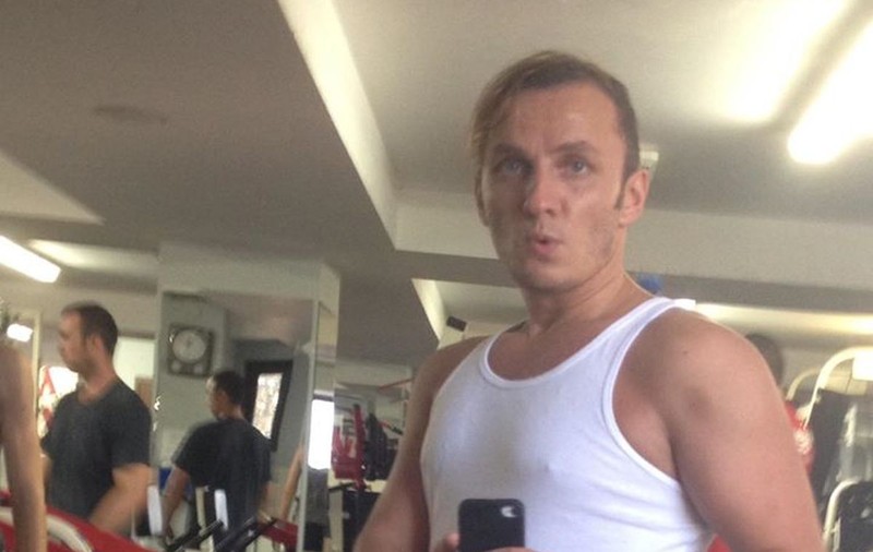 TRĂISTARIU și-a PUS EXTENSII! CUM ARATĂ cu PLETE! | FOTO