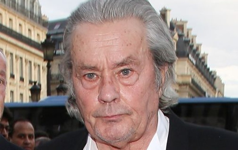 Alain Delon se gândeşte la sinucidere: "Nu Îl voi lăsa pe Dumnezeu să aleagă ziua morţii mele"