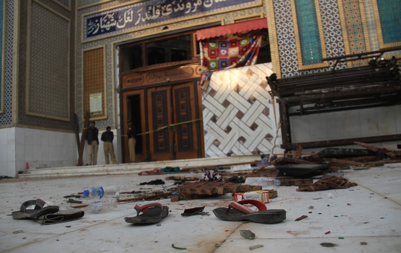 Trei zile de doliu național după atacul din Pakistan, soldat cu 75 de morți