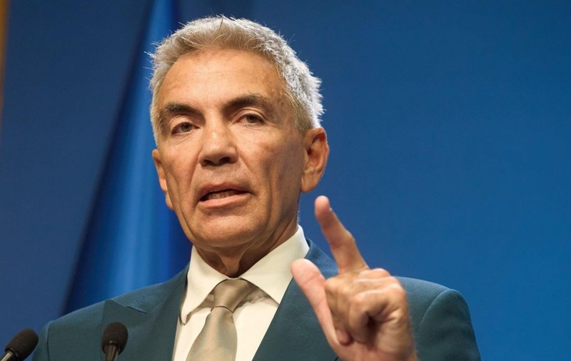 Cum a fost Dragoş Anastasiu urmărit de poliţie în trafic, după ce radarul l-a prins că zbura cu maşina pe şosea. „Am fost foarte intrigat de modul în care un organ al statului tratează un cetăţean”, s-a plâns el în instanţă