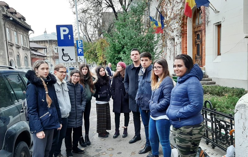 Asociația Elevilor din Constanța cere demiterea ministrului Educației