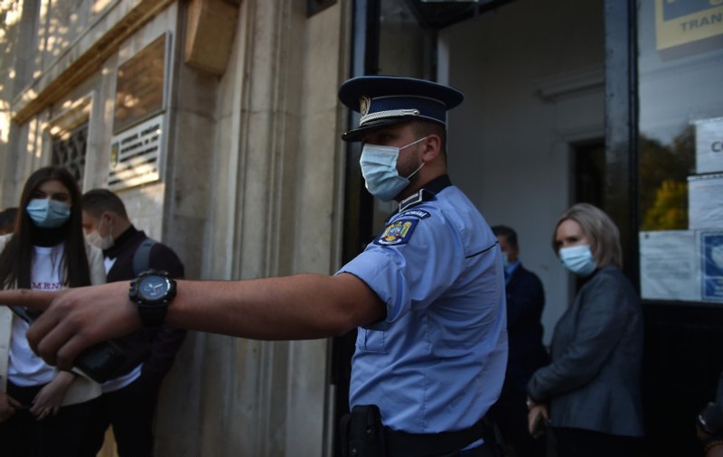 România, condamnată la CEDO după ce o familie care a sunat la 112 pentru a cere ajutor a fost bătută de Poliție