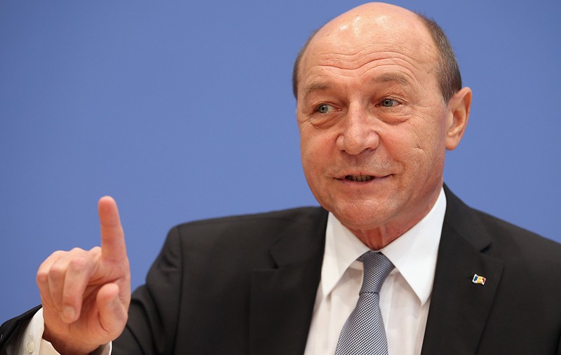 Traian Băsescu, atac la adresa ministrului Radu Miruță: „Nu pricepe mare lucru, dar vrea să ne dea impresia că le ştie pe toate”
