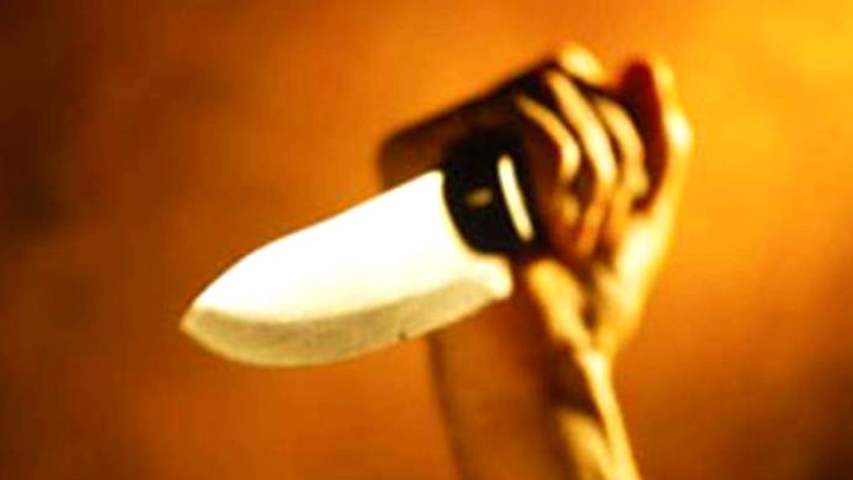 Un bărbat din Sighet și-a omorât concubina. Femeia s-a dus singură la spital, deși fusese înjunghiată în gât și în piept. Cei doi aveau împreună doi copii
