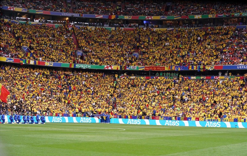 106.000 de suporteri români au fost pe stadioane la cele patru meciuri ale tricolorilor la Euro 2024. Cine a avut cei mai mulți fani