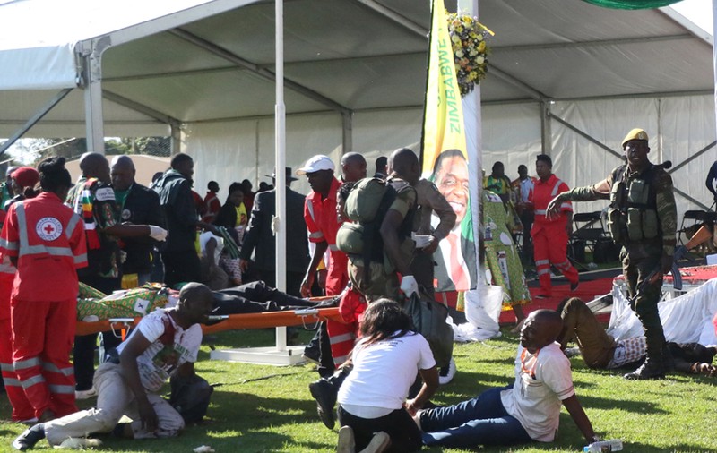VIDEO| Imagini cu explozia care era să-l ucidă pe președintele din Zimbabwe