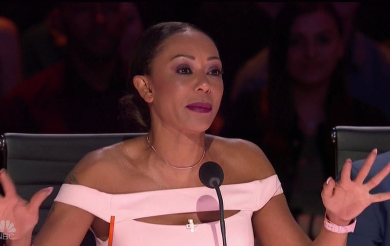 Mel B a ajuns de urgență la spital după ce și-a pierdut vederea la un ochi
