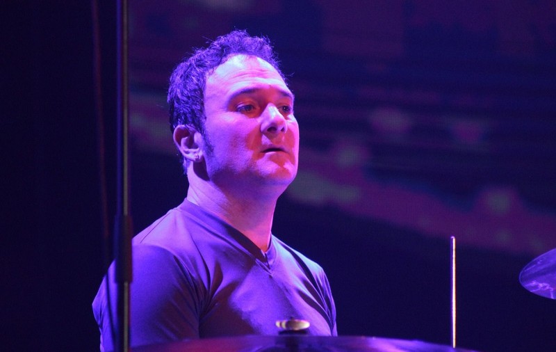 Marius Keseri a murit la 60 de ani. Era bateristul trupei Direcția 5: „Am fost împreună 30 de ani. Îți mulțumim din suflet”