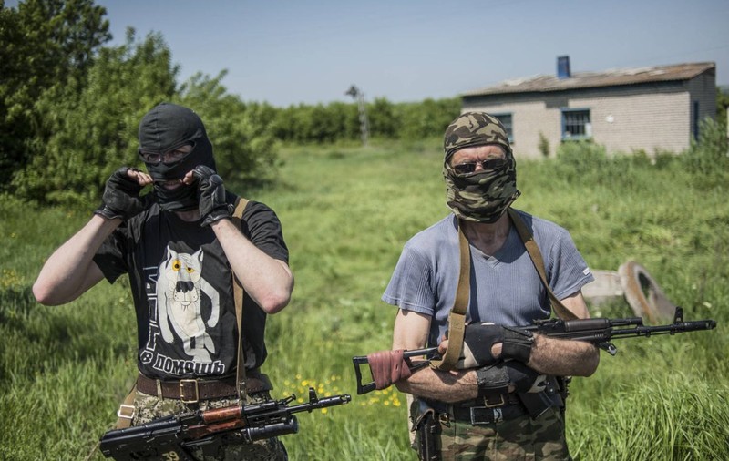 AVION DOBORÂT de SEPARATIŞTI în UCRAINA! 49 de MORŢI!