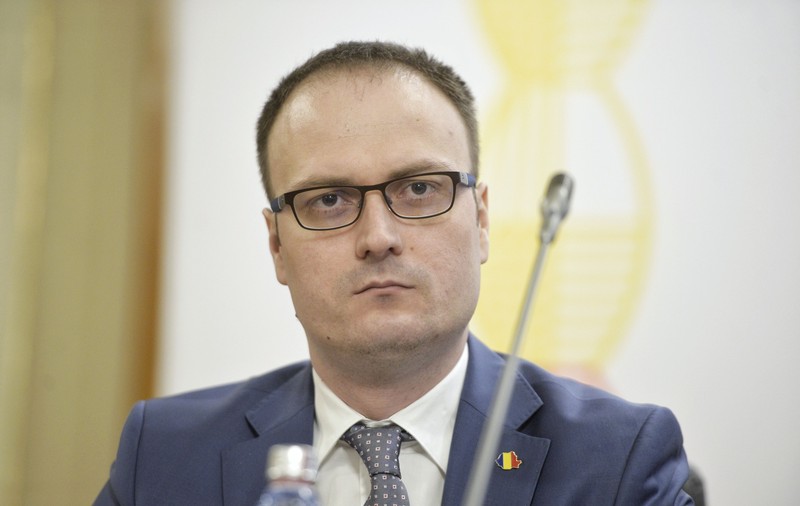 O angajată SRI a lucrat și pentru serviciul secret, și pentru un proiect pe fonduri europene al lui Alexandru Cumpănașu