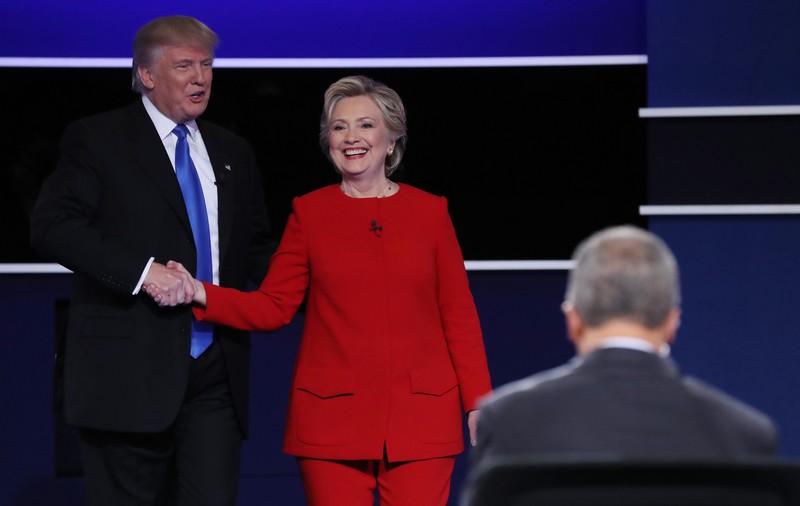 Alegeri SUA. Hillary Clinton a picat în sondaje. Ea conduce cu doar 1% în fața lui Trump