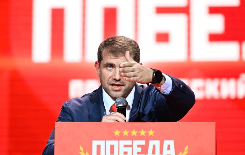 Sistem fără precedent dirijat din Rusia pentru a influența alegerile din Rep. Moldova: zeci de mii de persoane racolate și plătite să voteze cum vrea Kremlinul | VIDEO
