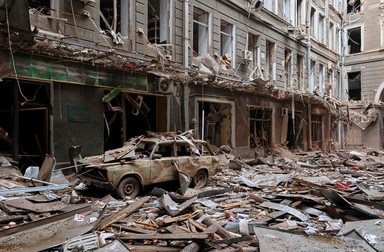Urmările bombardamentelor din Harkov. Centrul orașului a fost complet distrus | Foto: EPA