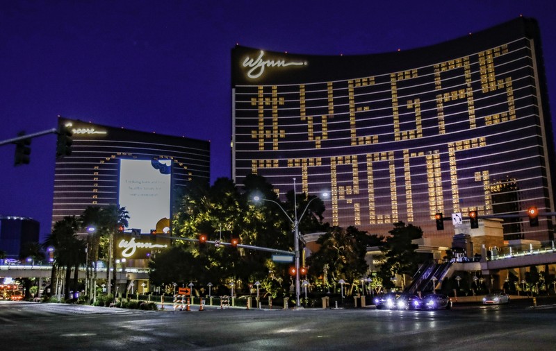 Primarul din Las Vegas vrea să deschidă cazinourile, iar dacă vor deveni focare de coronavirus, să se închidă din nou