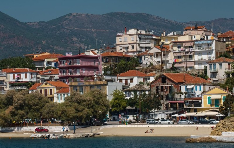 Un tânăr român de 22 de ani a fost găsit mort în Grecia, pe insula Thassos