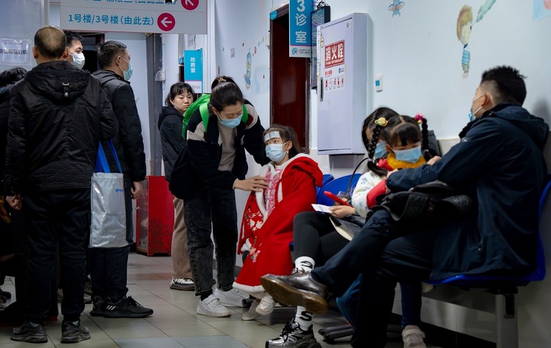 Noul virus care se răspândește în China, depistat în România. Metapneumovirusul uman HMPV a fost confirmat la o femeie din Bihor care nu a călătorit în străinătate