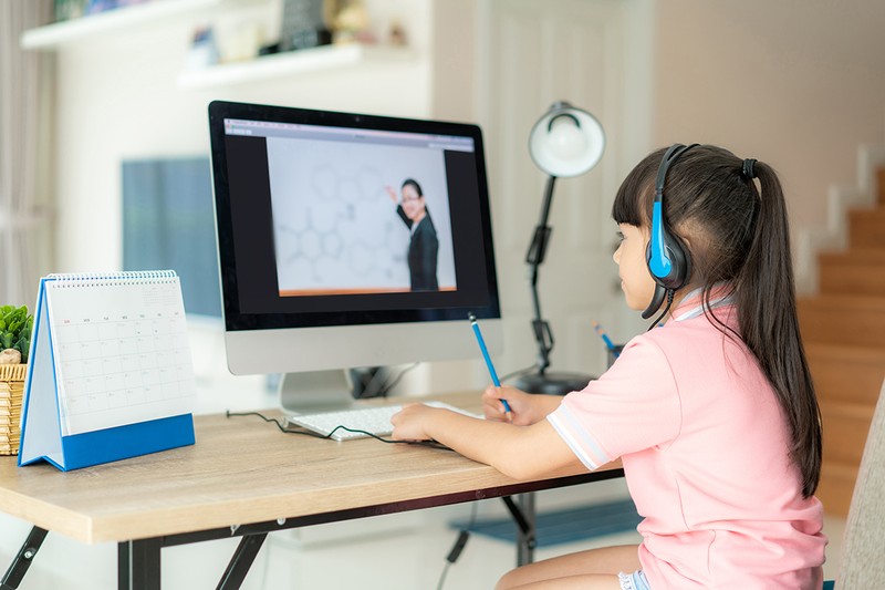 Yuanfudao are în total 400 de milioane de utilizatori în China. Compania oferă educație live | Foto: Shutterstock
