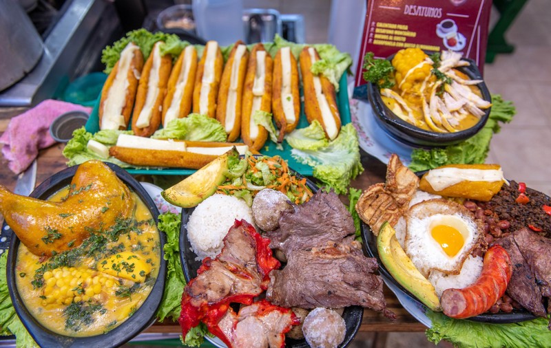 Carnivorii sau vegetarienii, cine are șanse mai mari să trăiască 100 de ani. Ce arată rezultatele unui studiu al cercetătorilor chinezi