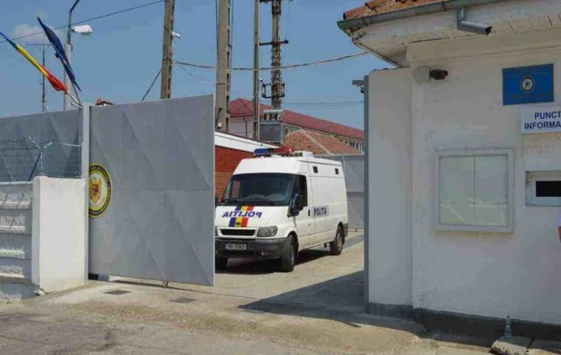 Alarmă de evadare la Penitenciarul Vaslui, unde un deținut învoit să meargă acasă pentru o zi nu s-a mai întors