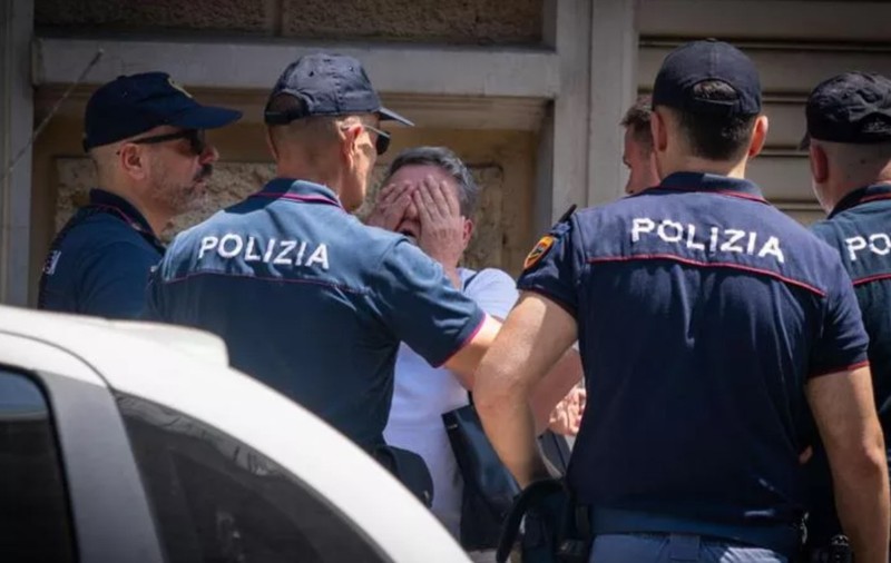 Mihaela, românca din Italia care și-a ucis fiica de 13 ani, iar apoi și-a luat viața, a lăsat un mesaj înainte de moarte: „Uită-te în telefonul meu”