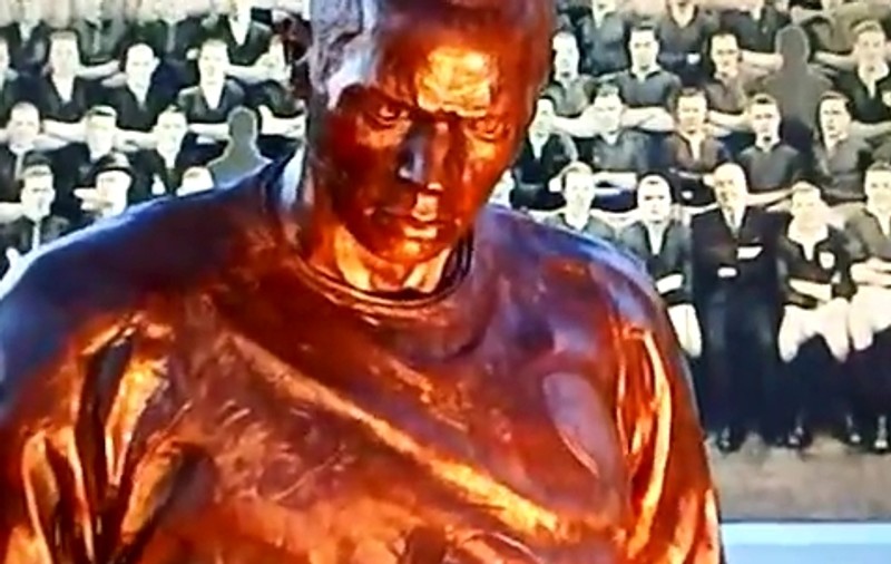 Thierry Henry a plâns când a văzut statuia care i-a fost realizată de Arsenal | VIDEO
