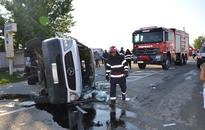 Accident grav în drum spre Spania! Panică în microbuz: «Ne-ai omorât, ne-ai omorât!»