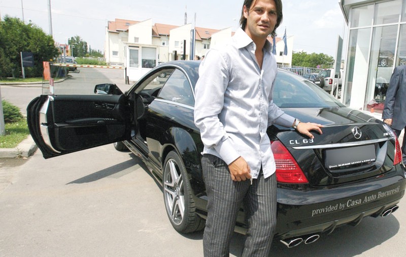 Cristi, maşină mai tare decât Adelina