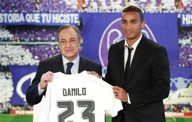 Real Madrid și-a luat un fotbalist care s-a făcut de râs la prezentare / GALERIE FOTO&VIDEO