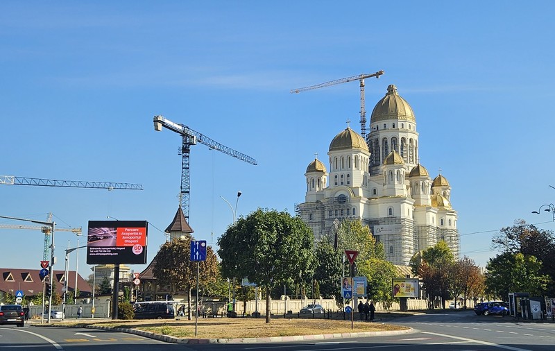 Catedrala Mântuirii Neamului a mai primit două milioane de lei de la Primăria Sectorului 2, la cererea Patriarhiei. Câți bani împart restul bisericilor