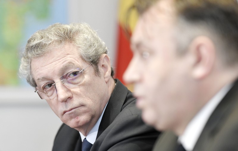 Nelu Tătaru l-a demis pe Streinu-Cercel de la șefia comisiei științifice din Ministerul Sănătății. Adriana Pistol i-a luat locul
